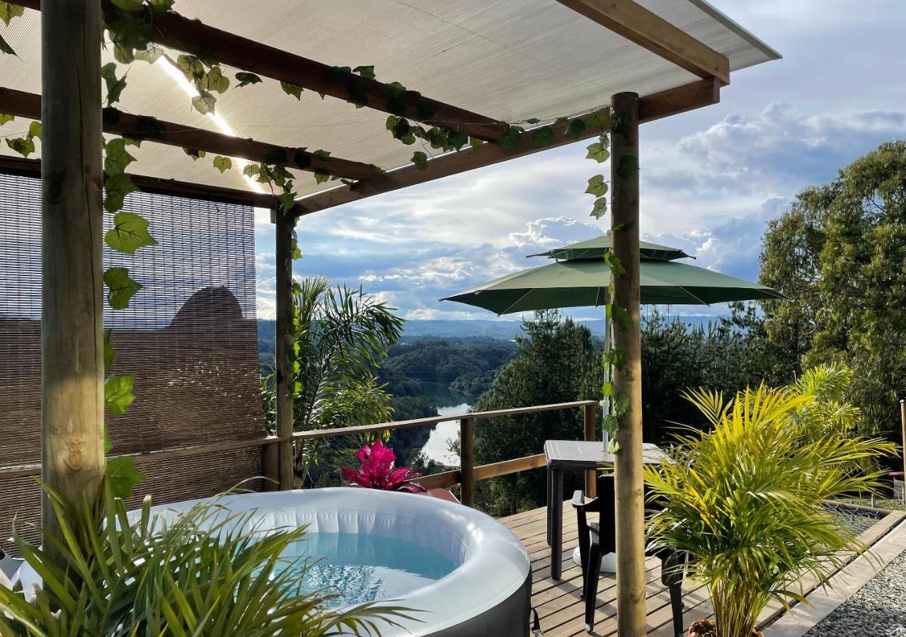 Hotel Nativos Real Guatape Exterior photo